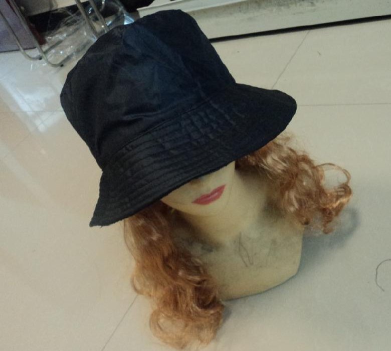 bucket hat with hair