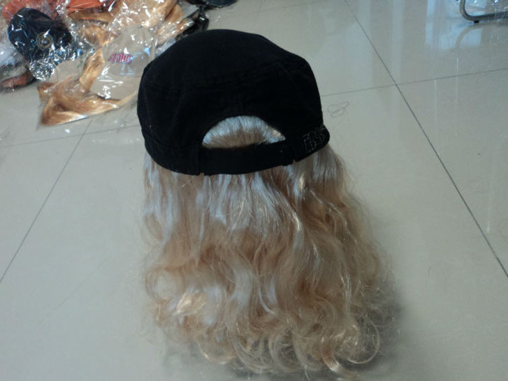 hat with hair