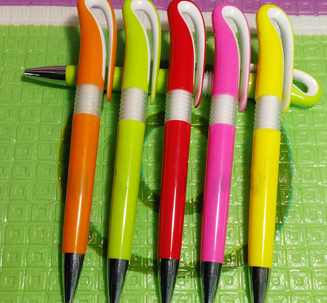 Plastic Ballpoint Pens Plastic Ballpoint Pens