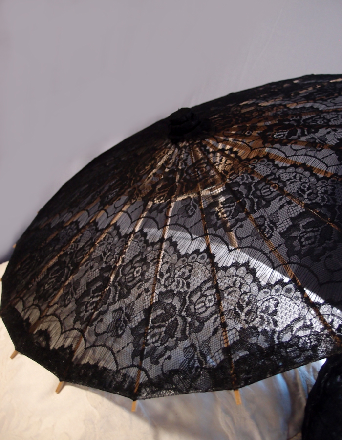 28" Bamboo Lace Wedding Parasols