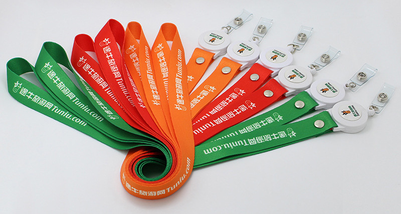 Retractable badge lanyards Retractable badge lanyards