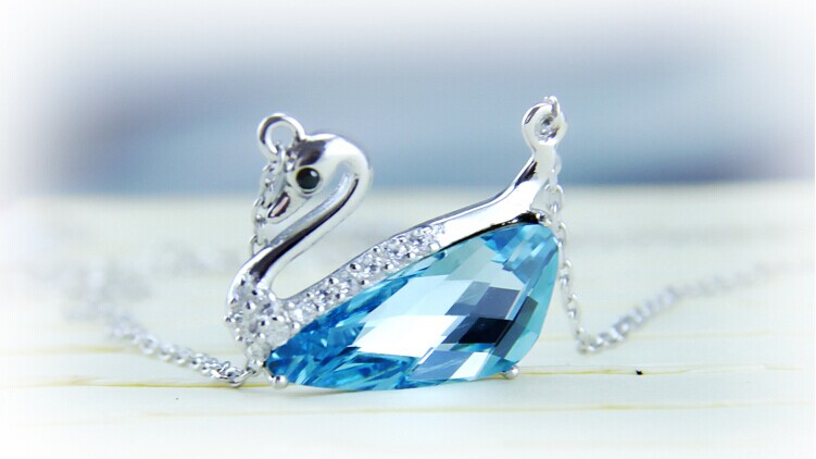 silver necklaces