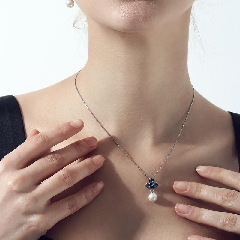 Silver Necklaces