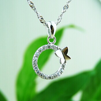 silver necklaces